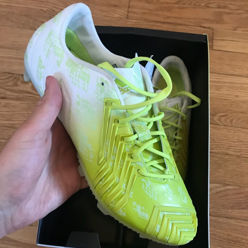 Adidas Predator instinct- Size 8.5